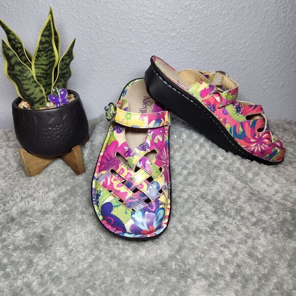 Like New - Alegria Fresia Happy Days Comfort Clogs Slip-ons - Size: 38 / 7.5 - Picture 2 of 10